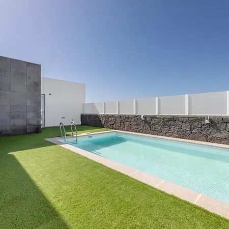 La Sombrera Villa Playa Blanca